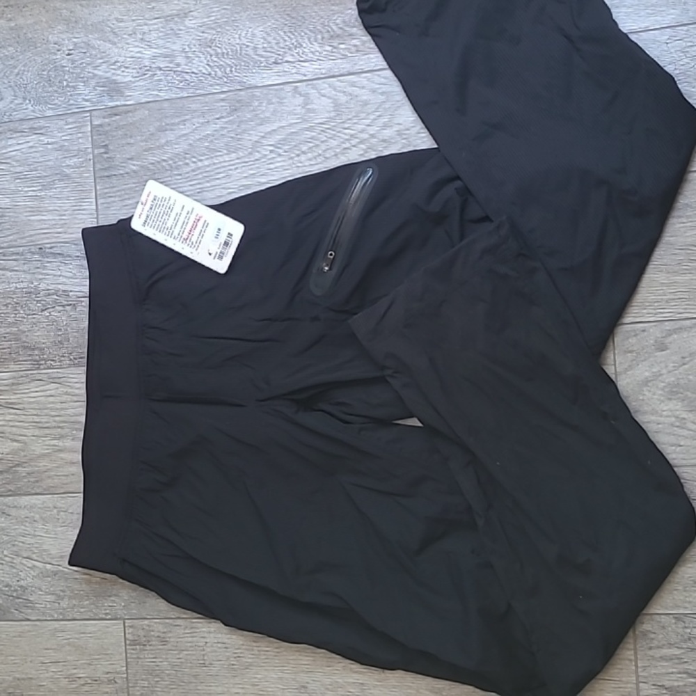 NWT Lululemon Seawall Track Pants